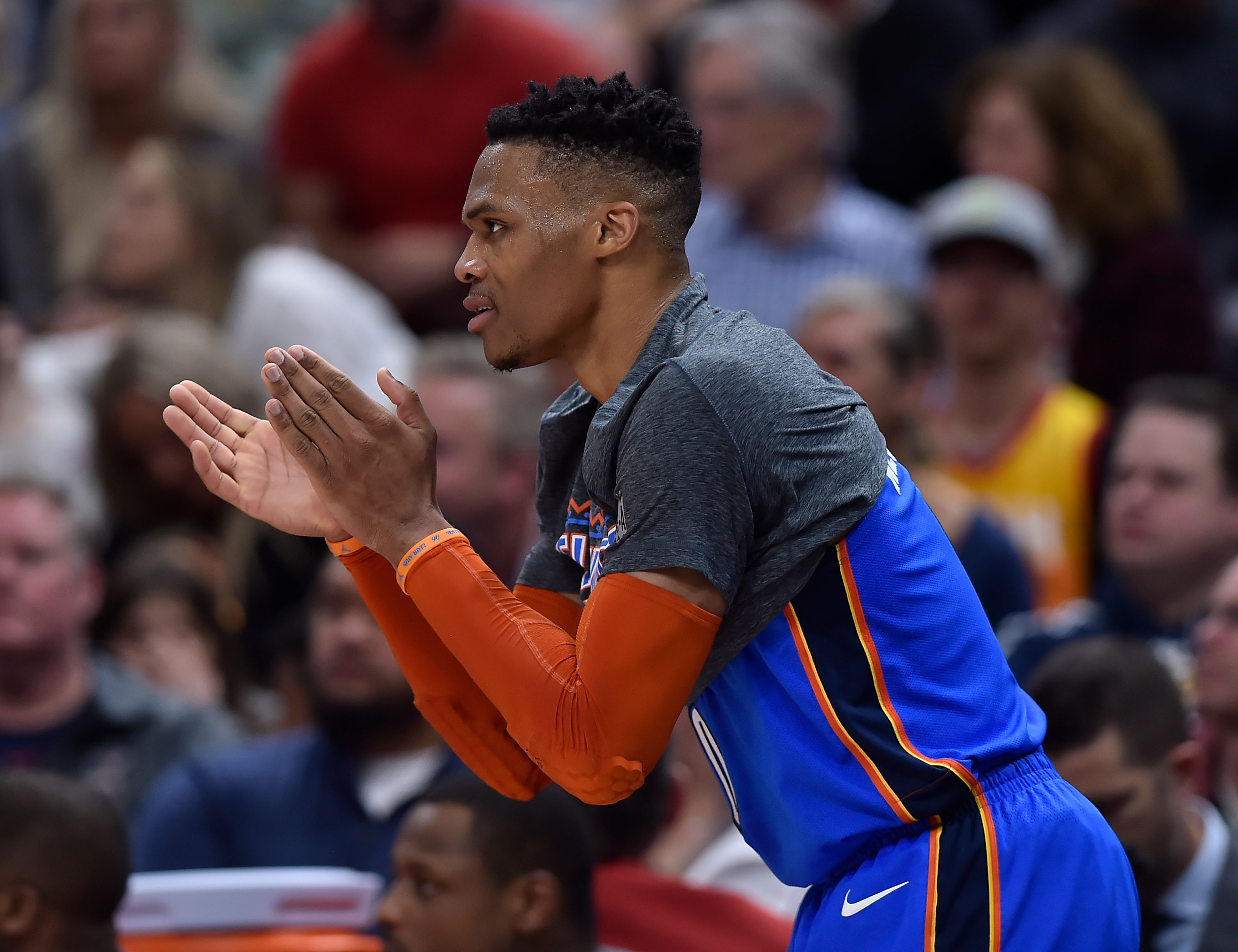 内维尔对托 内维尔对托