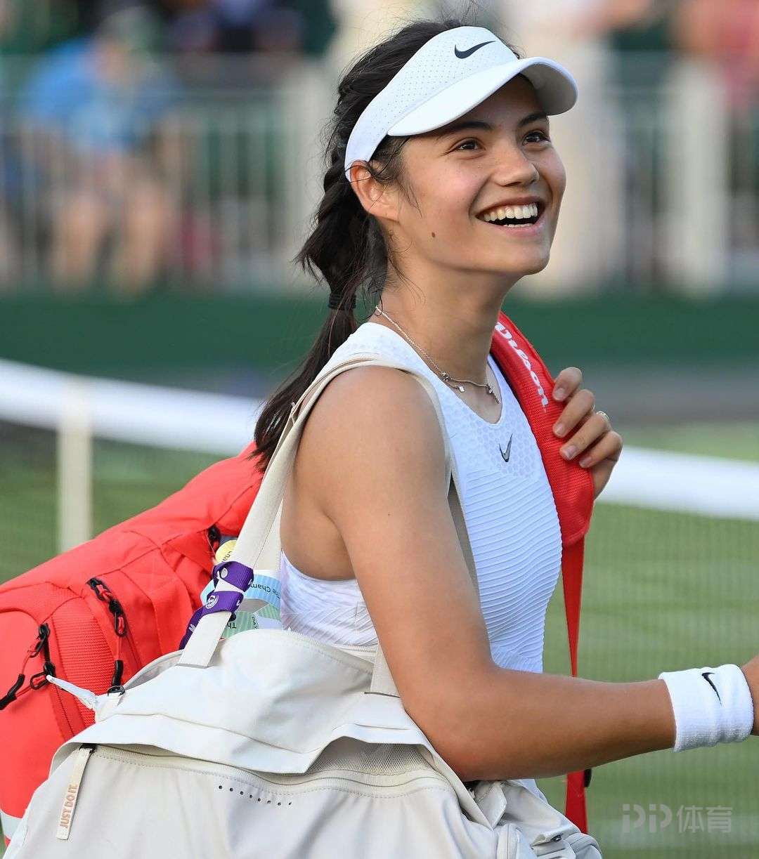 通过丰富多 通过丰富多