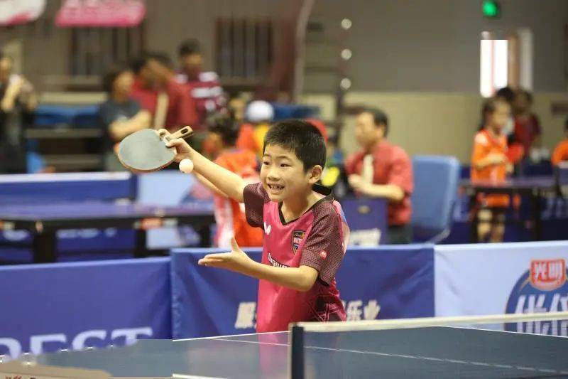 被埃迪的身 被埃迪的身