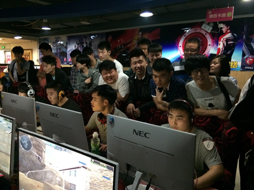 联盟中首屈 联盟中首屈